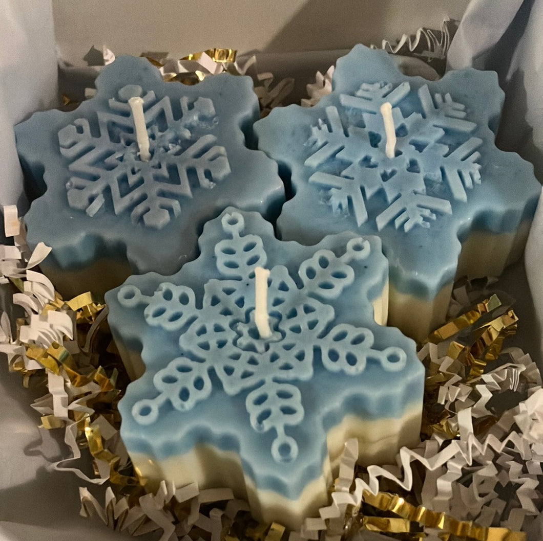 Winter Bliss Snowflake Candle